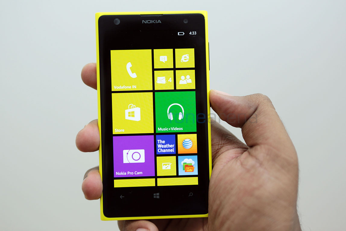 nokia-lumia-1020-unlocked-unboxing-india-2