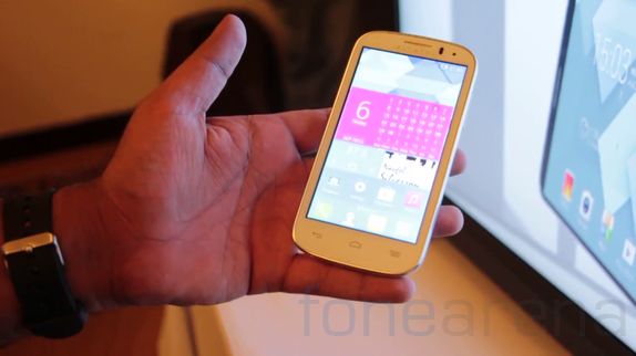 http://images.fonearena.com/blog/wp-content/uploads/2013/09/alcatel-one-touch-pop-c3-hands-on-2.jpg