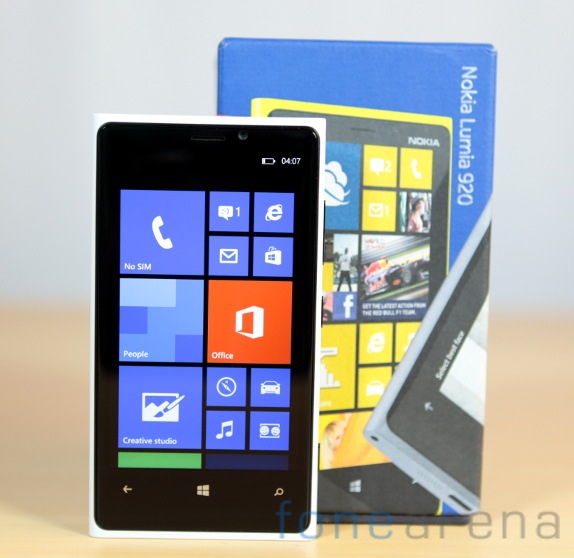 Nokia Lumia 920 Unboxing