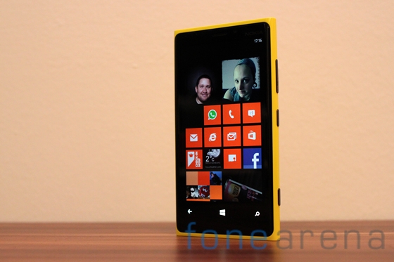 nokia lumia 920 yellow