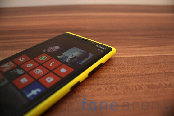 nokia lumia 920 yellow wallpaper