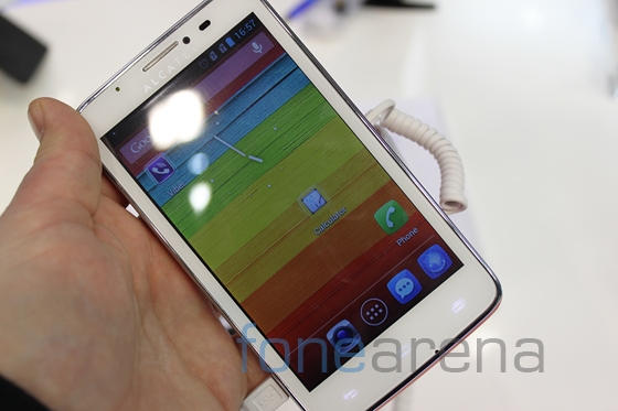 Alcatel One Touch Scribe Easy Hands On