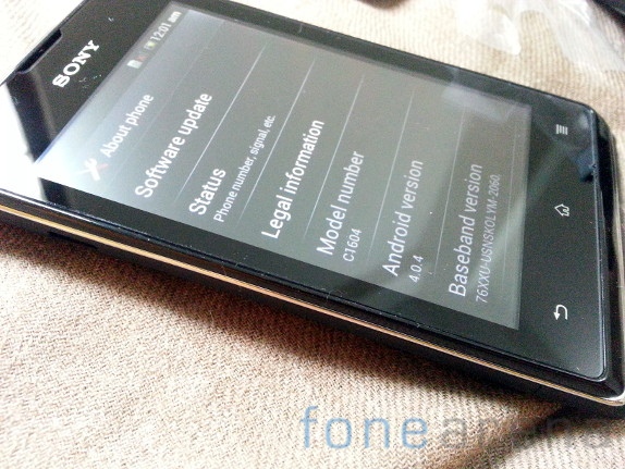 Sony Xperia E dual Unboxing-21