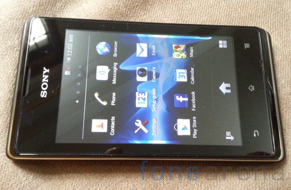 Sony Xperia E dual Unboxing-23