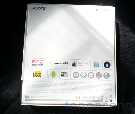 Sony Xperia Z Unboxing-10