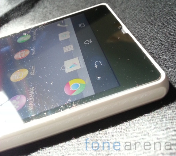 Sony Xperia Z Unboxing-16