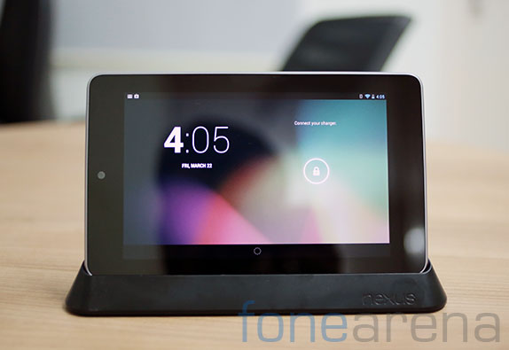 google-nexus-7-dock-hands-on-9