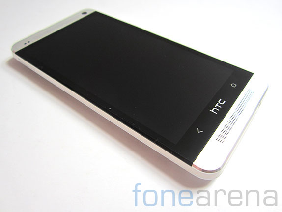 htc-one-unboxing-15