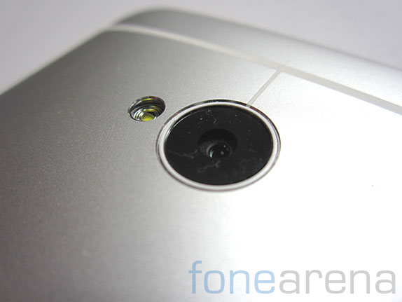 htc-one-unboxing-4