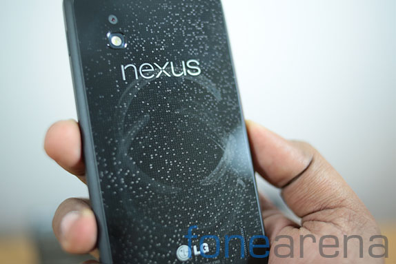 nexus-4-wireless-charger-10