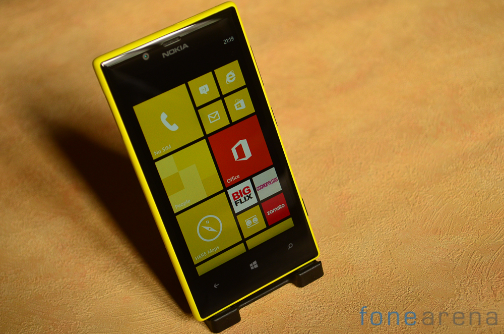 Nokia-Lumia-720-11