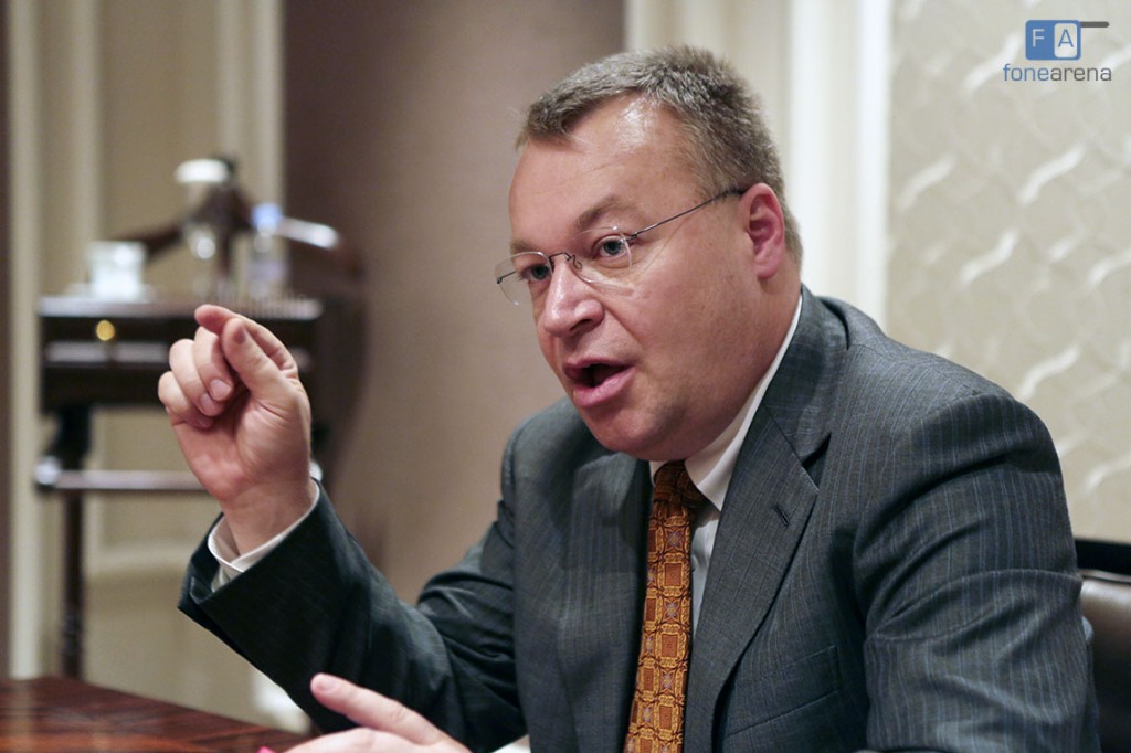 nokia-ceo-stephen-elop-asha-501 copy