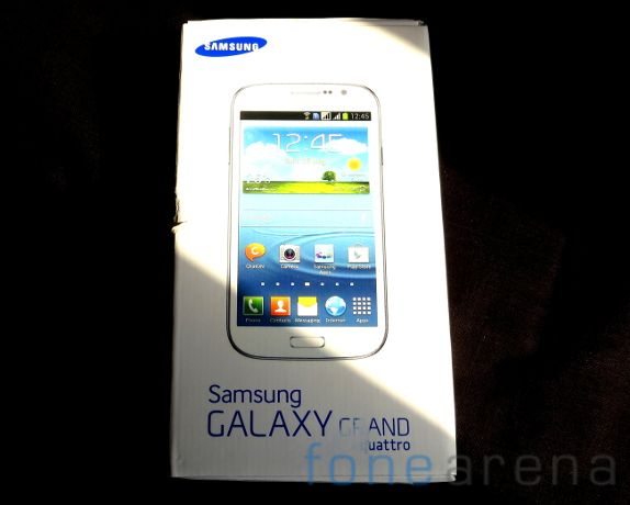 Samsung Galaxy Grand Quattro Unboxing-11