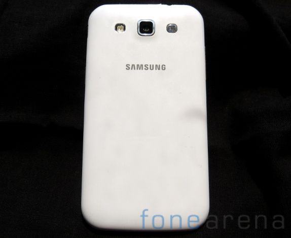 Samsung Galaxy Grand Quattro Unboxing-27