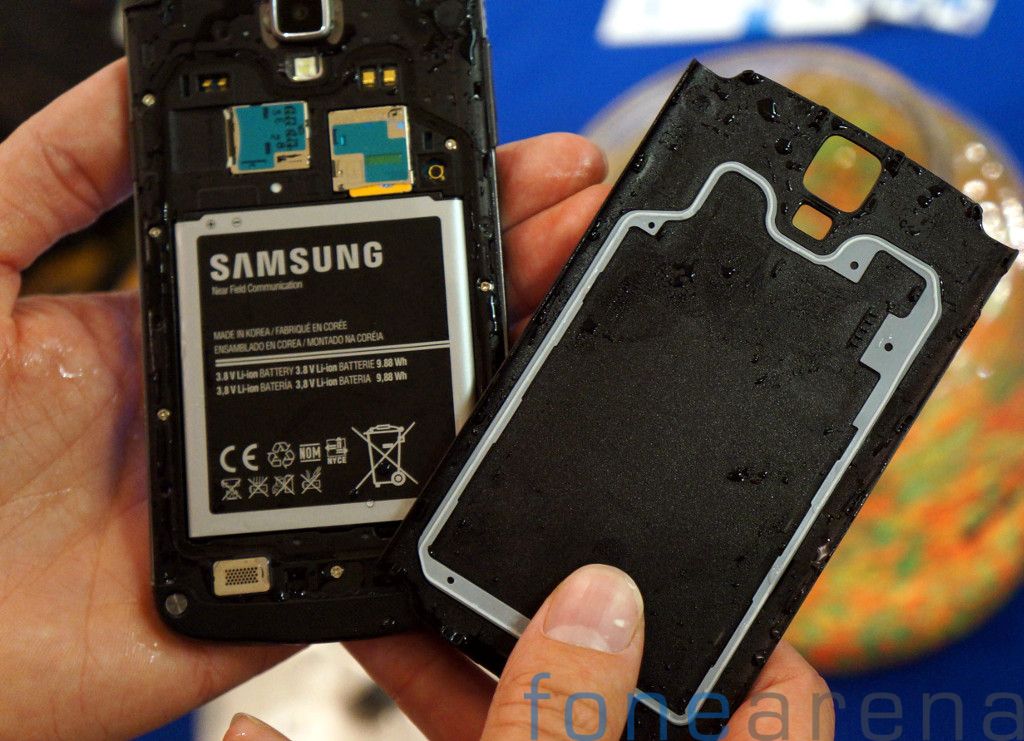 Samsung Galaxy S4 Active AT&T Hands On-3