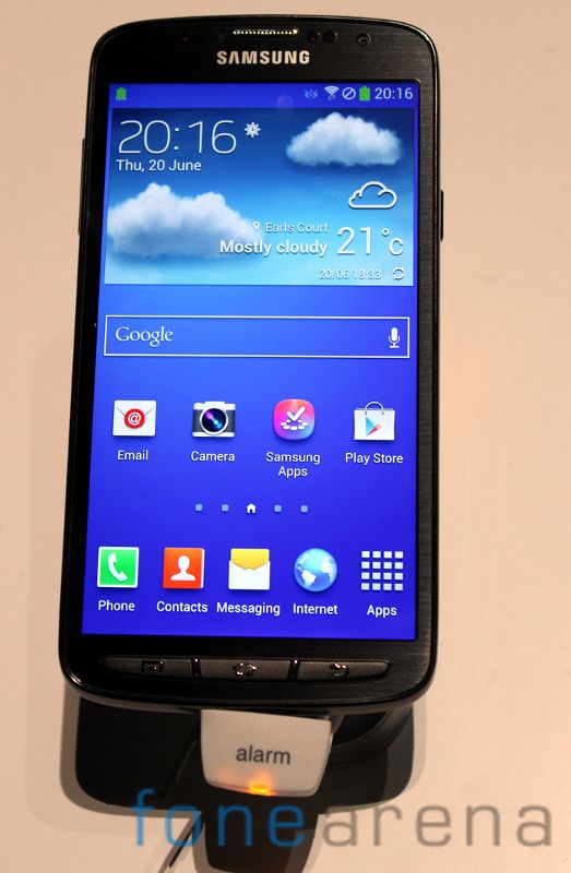 Samsung Galaxy S4 Active Hands On-15