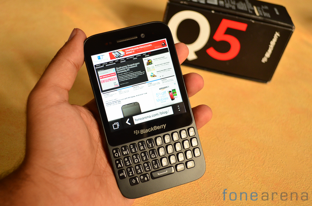 Blackberry-Q5-13