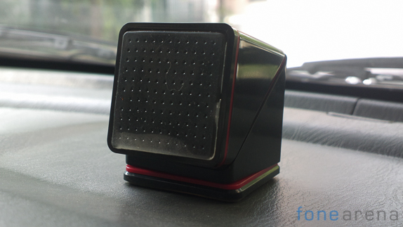 CUBE-car-holder-review-1