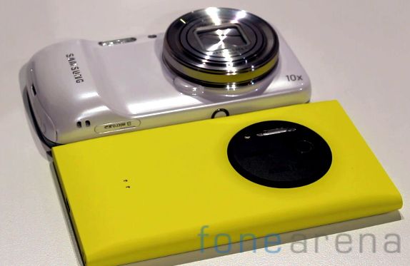 Nokia Lumia 1020 vs Samsung Galaxy S4 Zoom-1