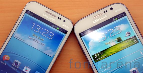 Samsung Galaxy Grand Quattro vs Galaxy Grand Duos-6