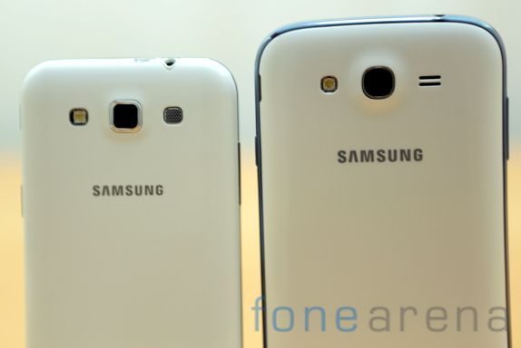 Samsung Galaxy Grand Quattro vs Galaxy Grand Duos-8
