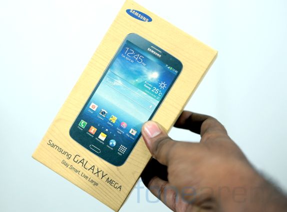 Samsung Galaxy Mega 6.3 Unboxing-8