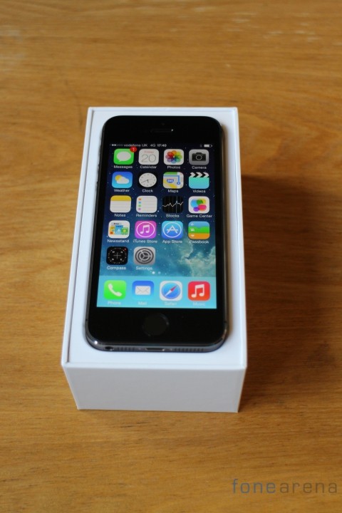 iphone 5s space grey box