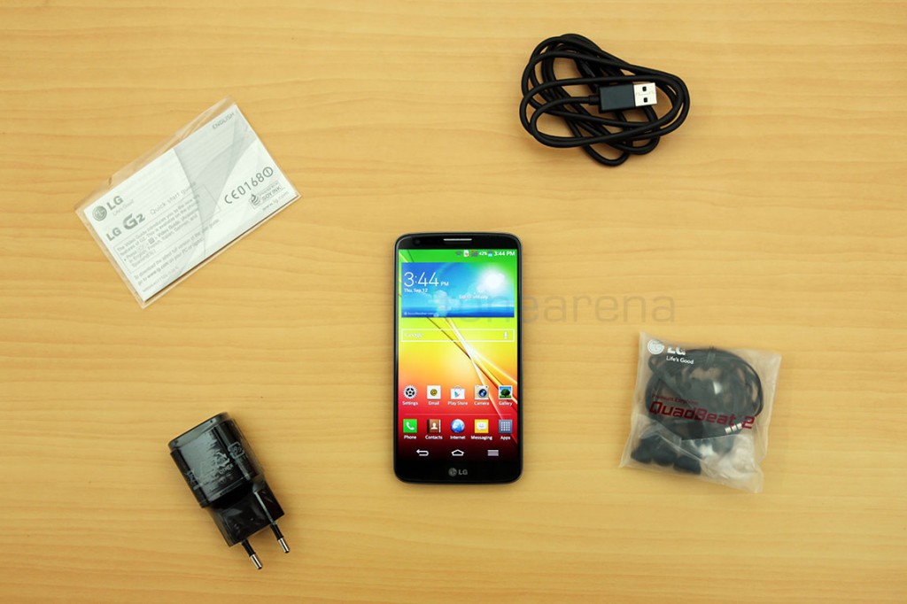 LG-G2-Unboxing-9