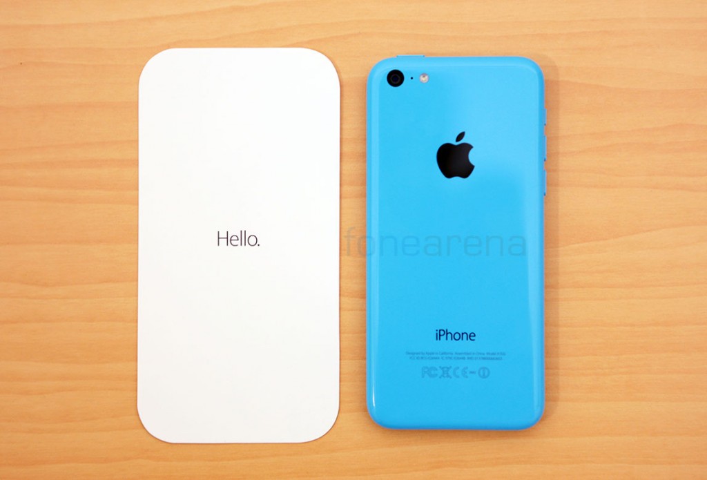 apple-iphone-5c-unboxing-10