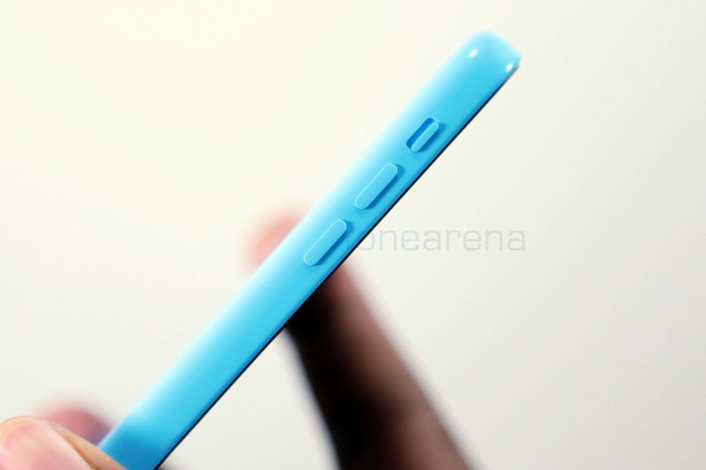 apple-iphone-5c-unboxing-4