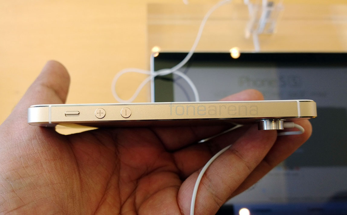 apple iphone 5s gold color