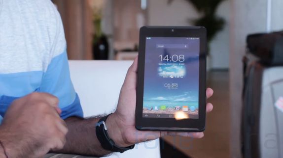 asus-new-fonepad-7-hands-on-2