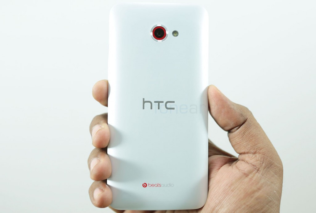 htc-butterfly-s-unboxing-7