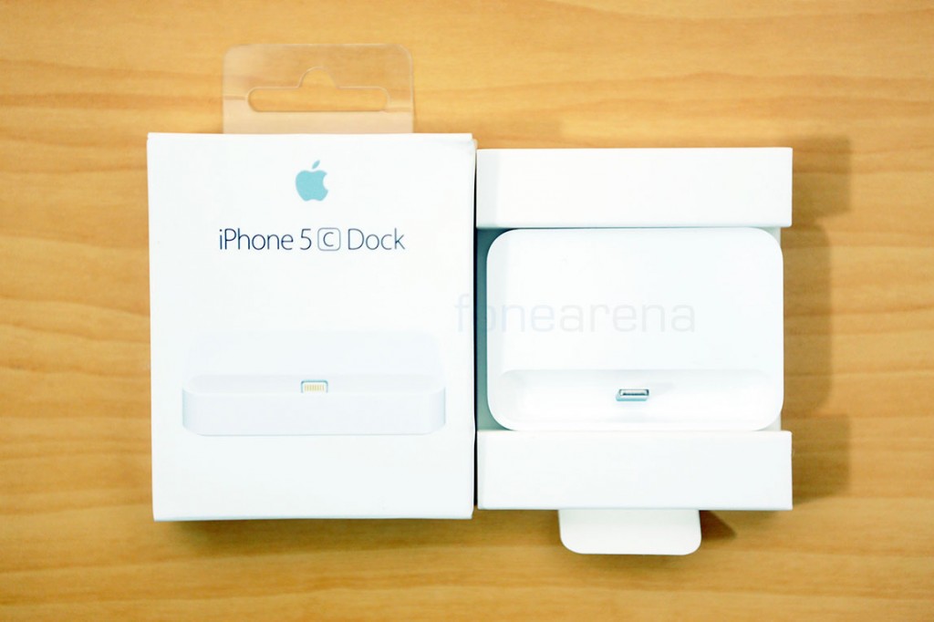 apple-iphone-5c-dock-6