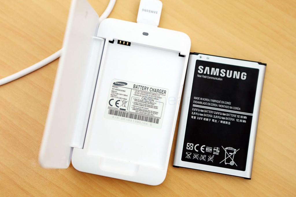 samsung-galaxy-note-3-extra-battery-kit-3