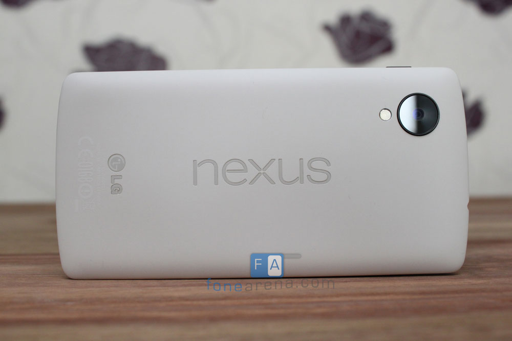 Google-LG-Nexus-5-06