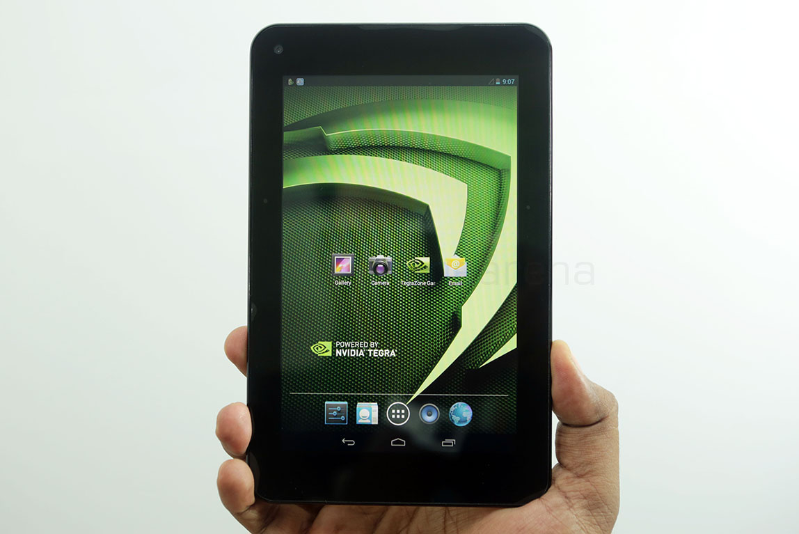 xolo-play-tab-7-unboxing-4
