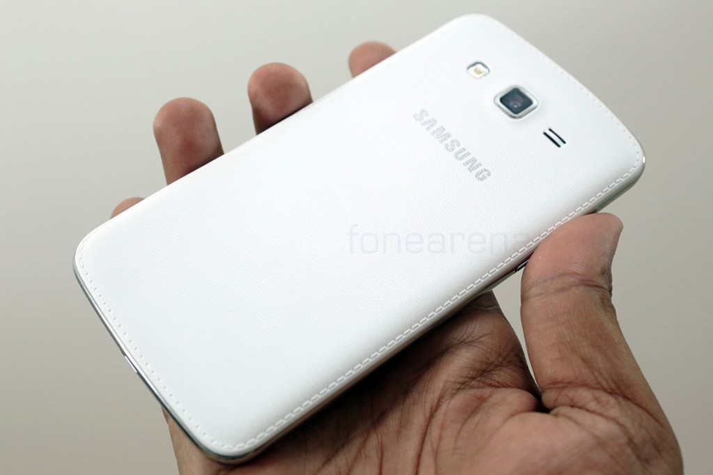 samsung-galaxy-grand-2-unboxing-india-2