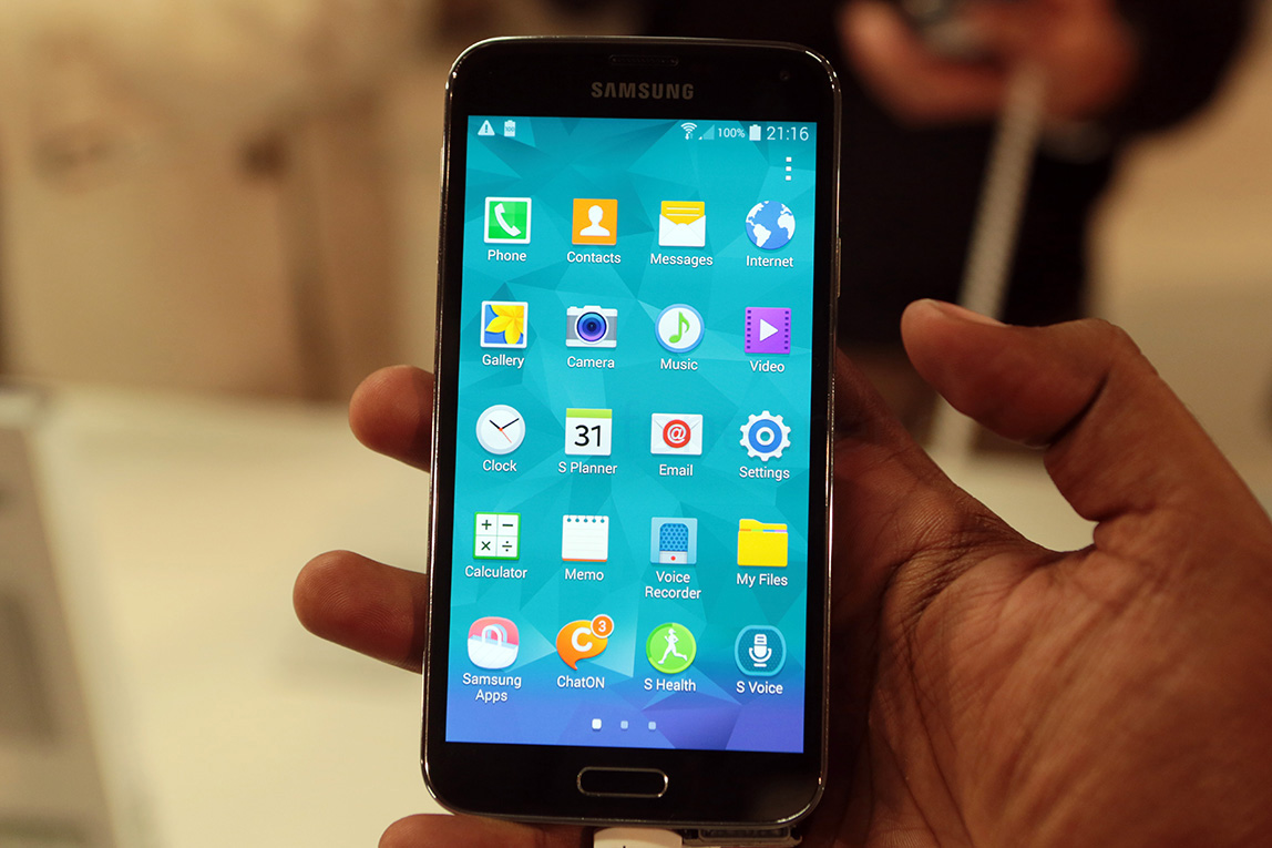 snel Saai voorstel Samsung Galaxy S5 (SM-G900F) receives Android 5.0 Lollipop update