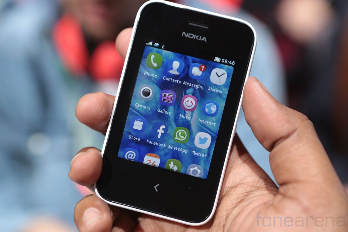 Nokia Asha 230 Hands On and Photo Gallery