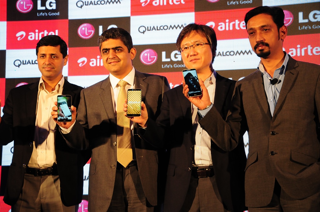 From Left to Right - Rohit Malhotra, CEO – Karnataka, Bharti Airtel, Dr. Sandeep Sibal, country manager and vice president - business development, Qualcomm India and South Asia, Mr. Y S Jang, Executive Vice President, LG Electronics and Mr Amit Gujral, Product & Marketing Head, LG Mobile Communications, LG Electronics, India