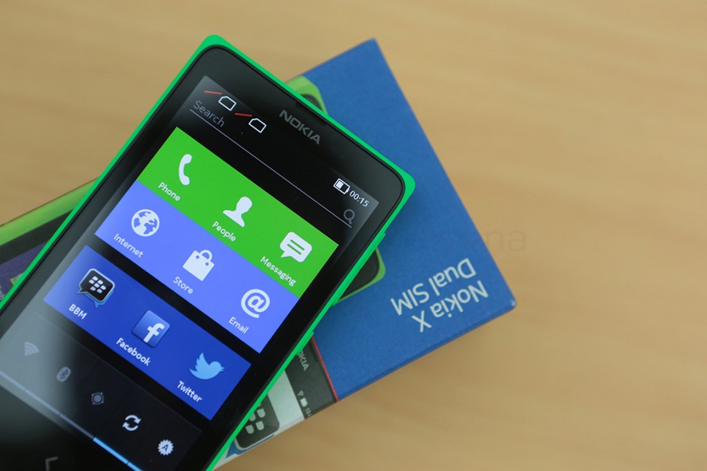 Nokia-X-Android-Phone-Unboxing-6