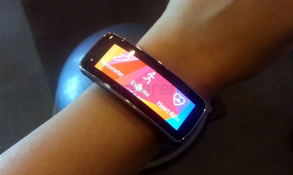 Samsung gear hot sale fit reviews