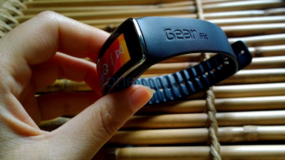 SAMSUNG GEAR FIT REVIEW-12