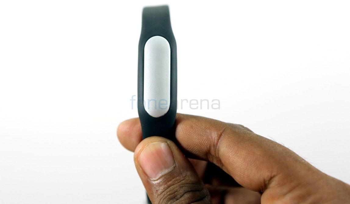 Xiaomi Mi Band_fonearena-003