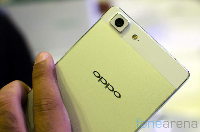 Oppo-R5-3