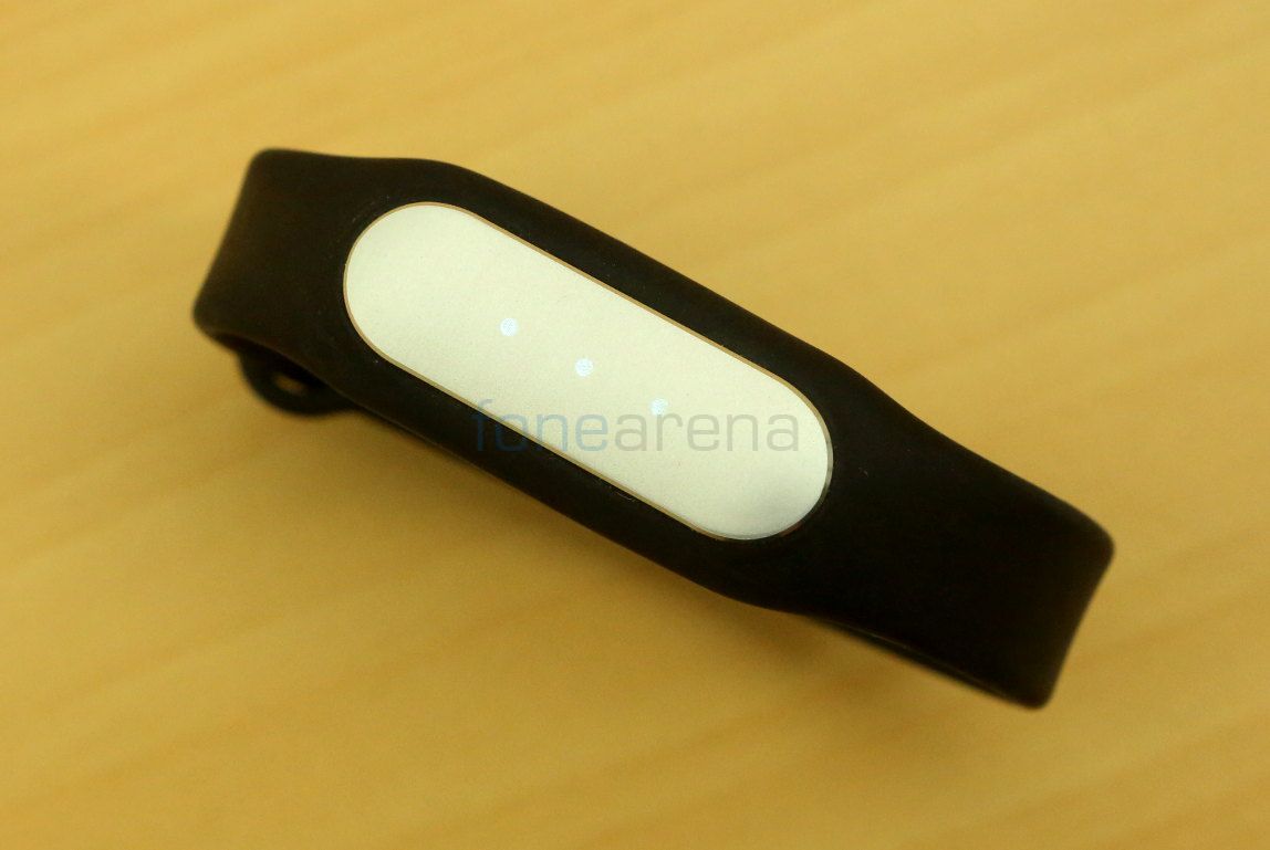 Xiaomi Mi Band_fonearena-002