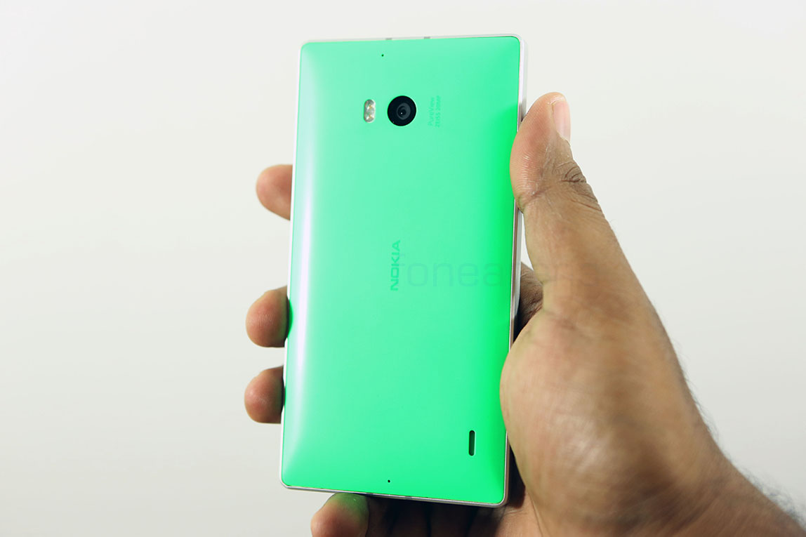 nokia-lumia-930-unboxing-2