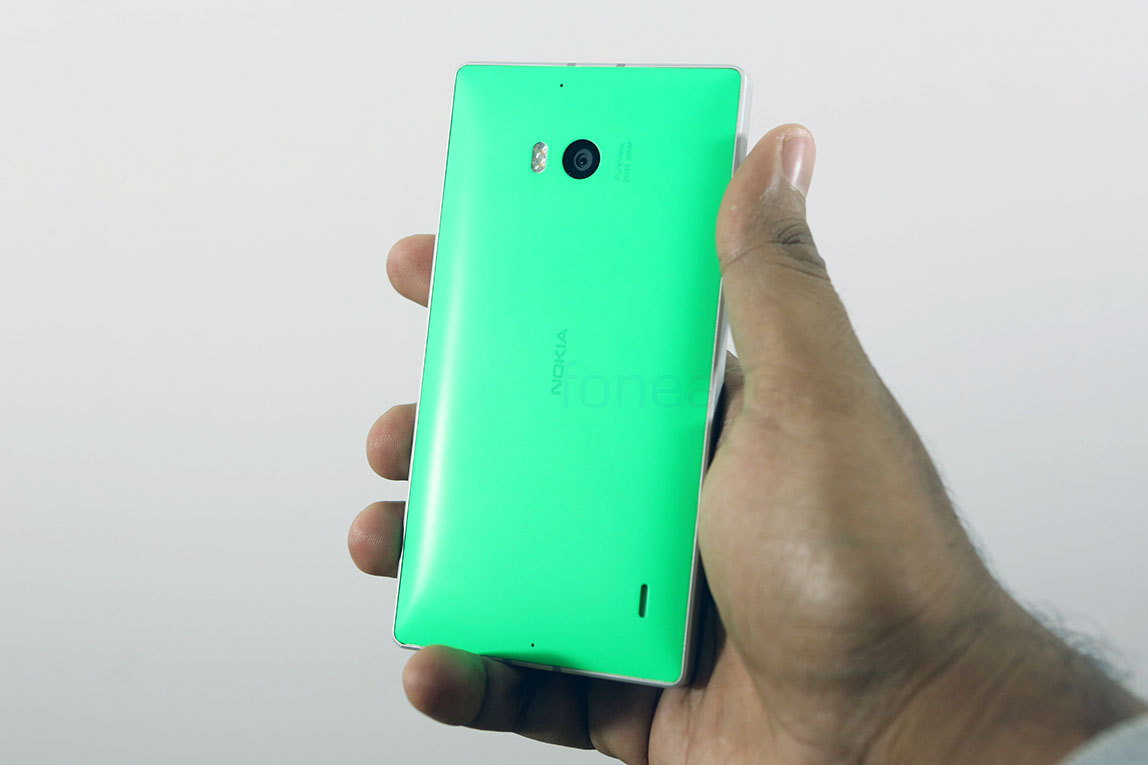 nokia-lumia-930-unboxing-3