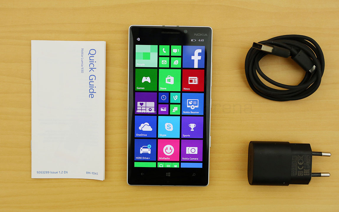 nokia-lumia-930-unboxing-4